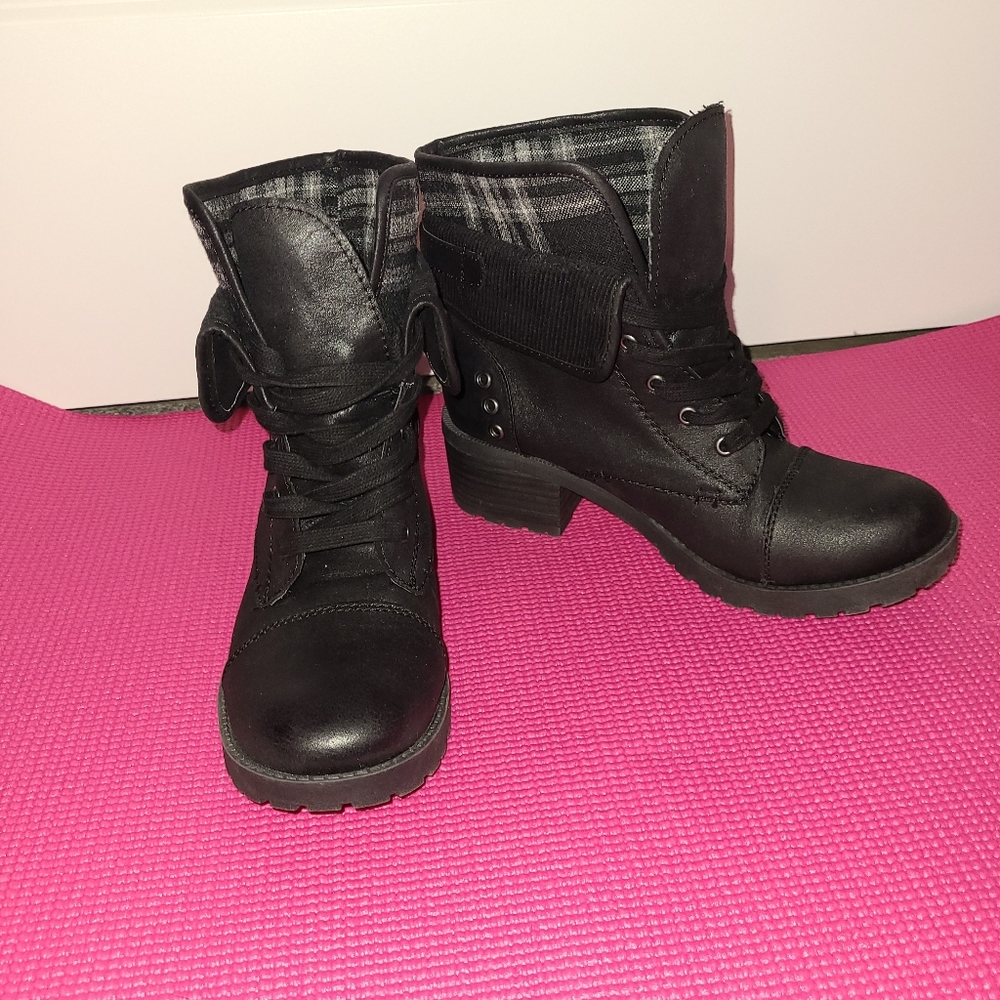 Ankle boots